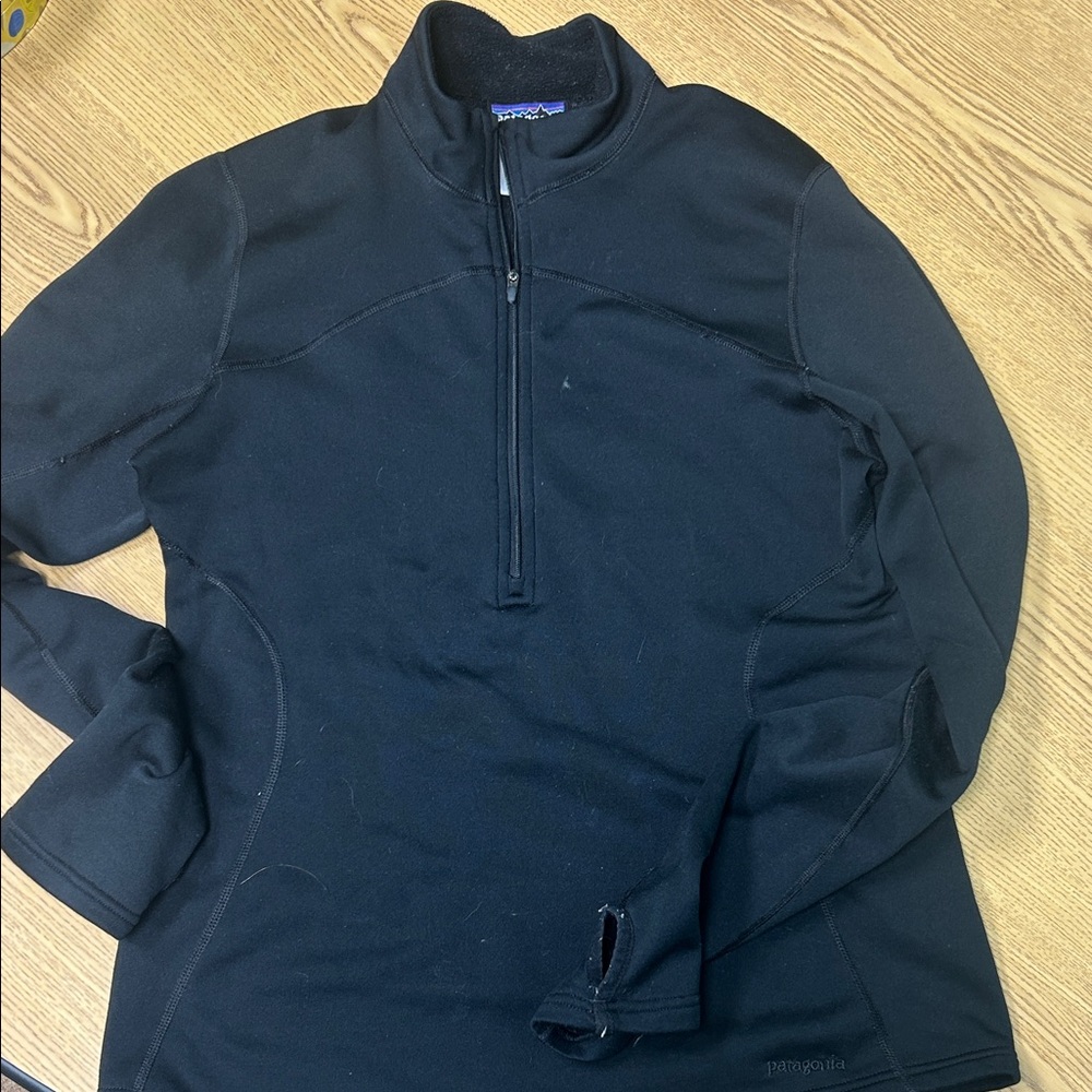 Patagonia Women's Black Quarter Zip fleece